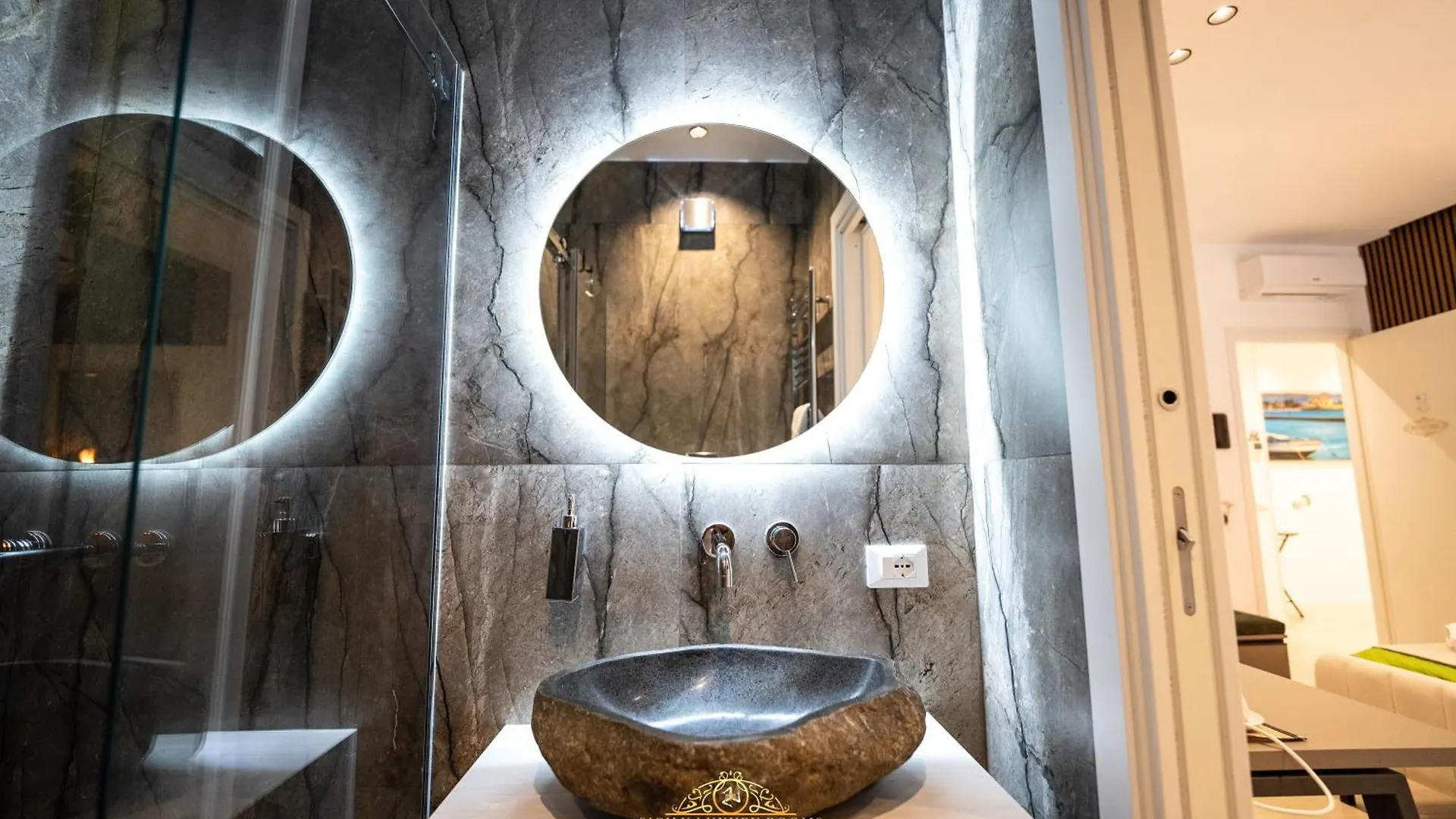 باليرمو Sicily Luxury Rooms 0*,  إيطاليا